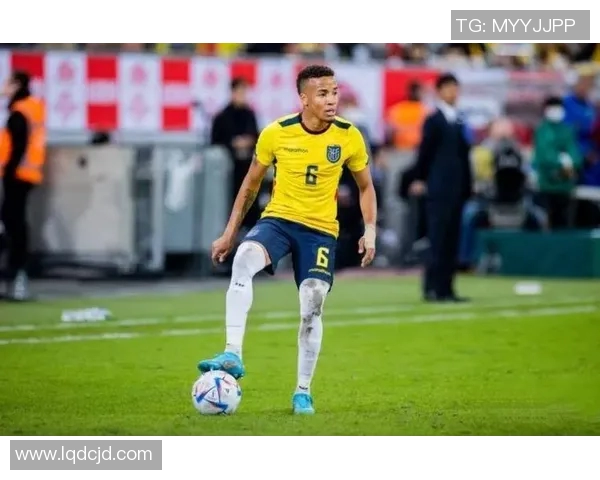 厄瓜多尔足球球星成就辉煌 领军国家队冲击世界杯新征程