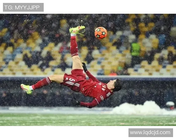 球星足球倒钩进球精彩瞬间解析与技术难度的深度剖析