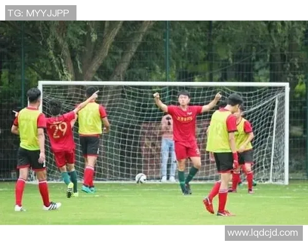 足球明星副业探索:从投资到创业,球场外的财富与事业版图 足球明星副业探索:从投资到创业,球场外的财富与事业版图