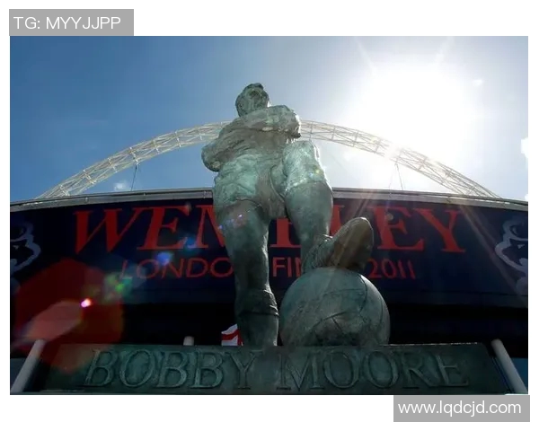 足球球星粤语外号大揭秘 揭开球场上的趣味别名与背后故事